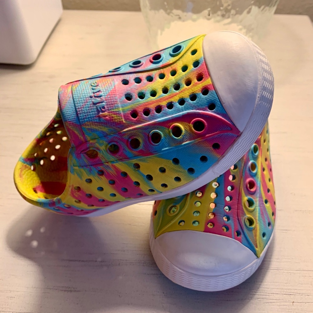 Native Jefferson Sz 5 Tie Dye